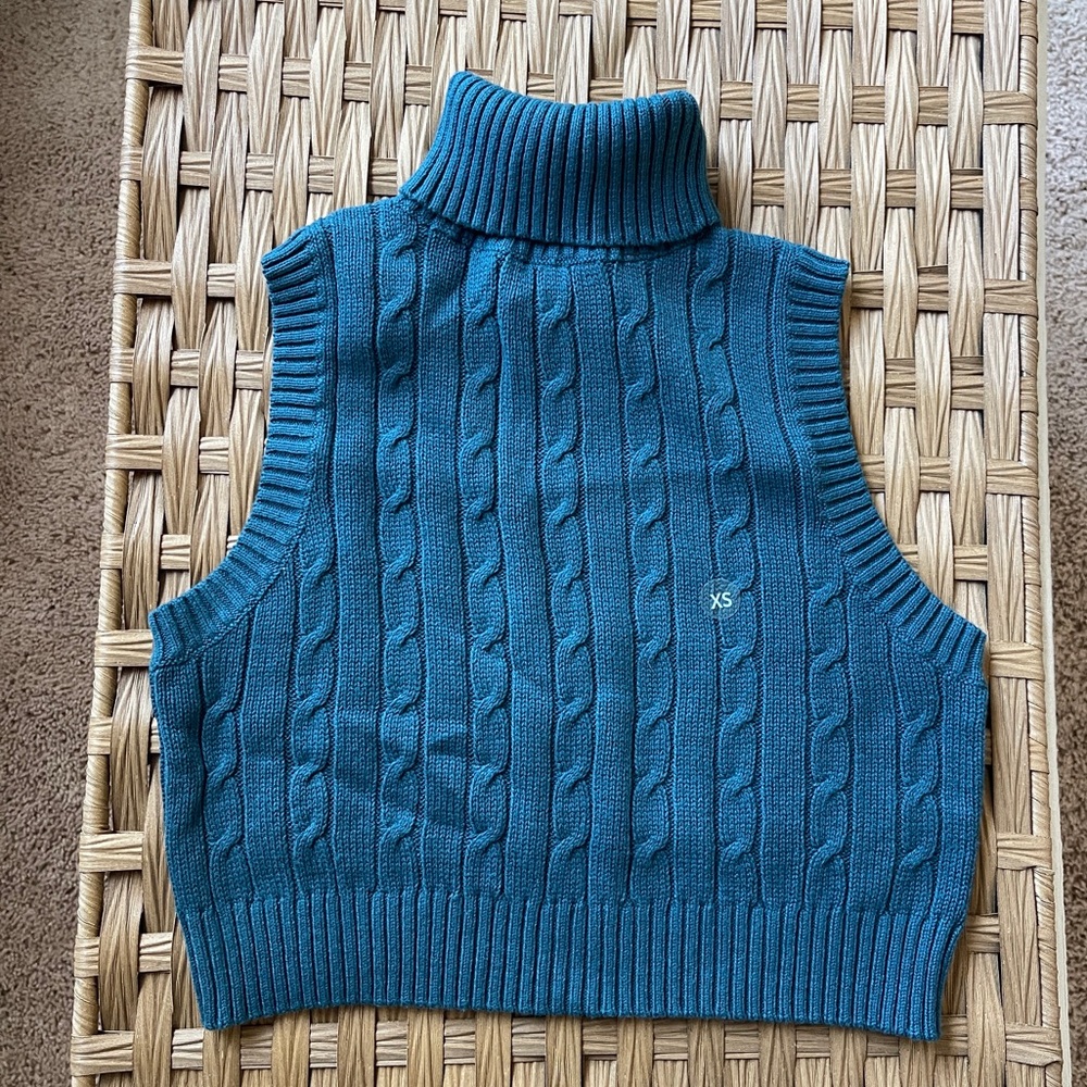 LA Heart Women's Sleeveless Turtle Neck